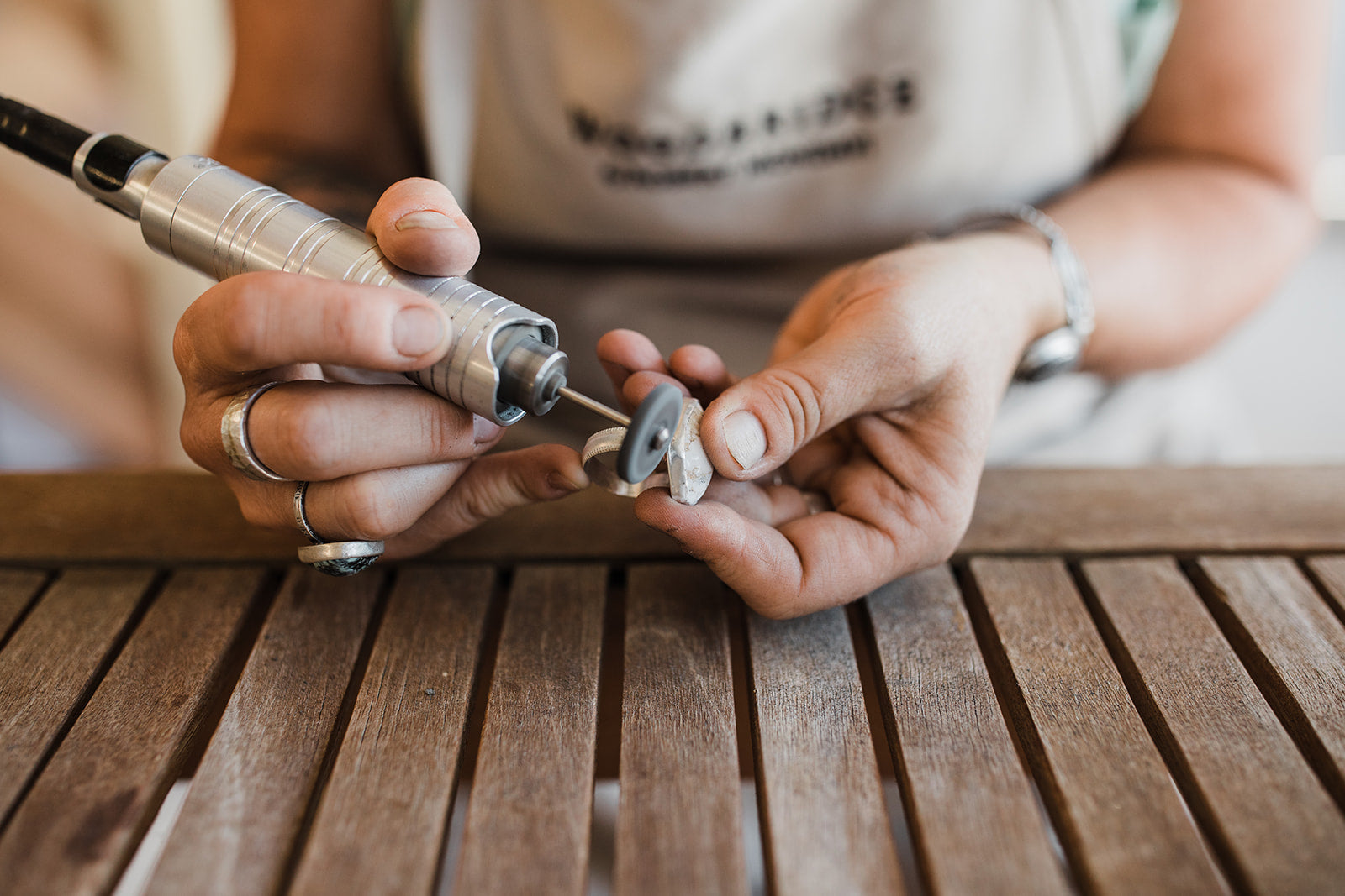 SILVERSMITHING 銀細工の技術 SILVERSMITHING 銀細工の技術